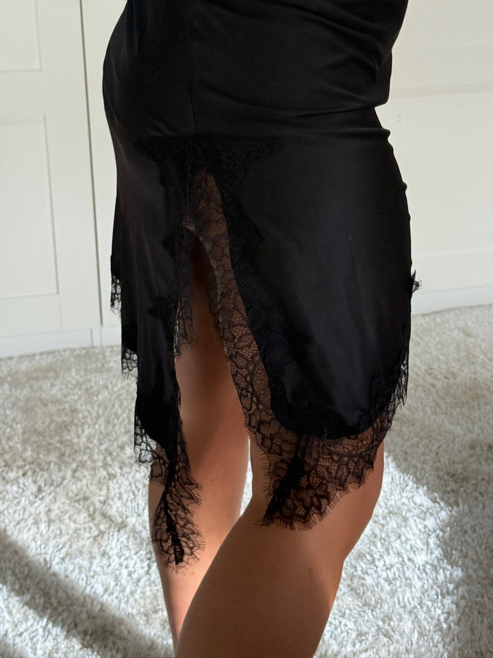 Dear Molly - Lace Midi Dress - Black Kjoler