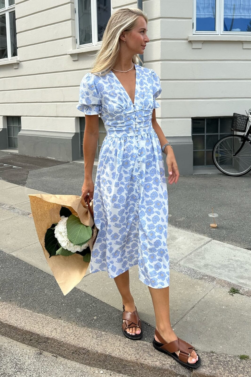 Forudbestilling - BYIC - Adelic Long Ss Dress - bdf Blue Dazzling Flower Kjoler