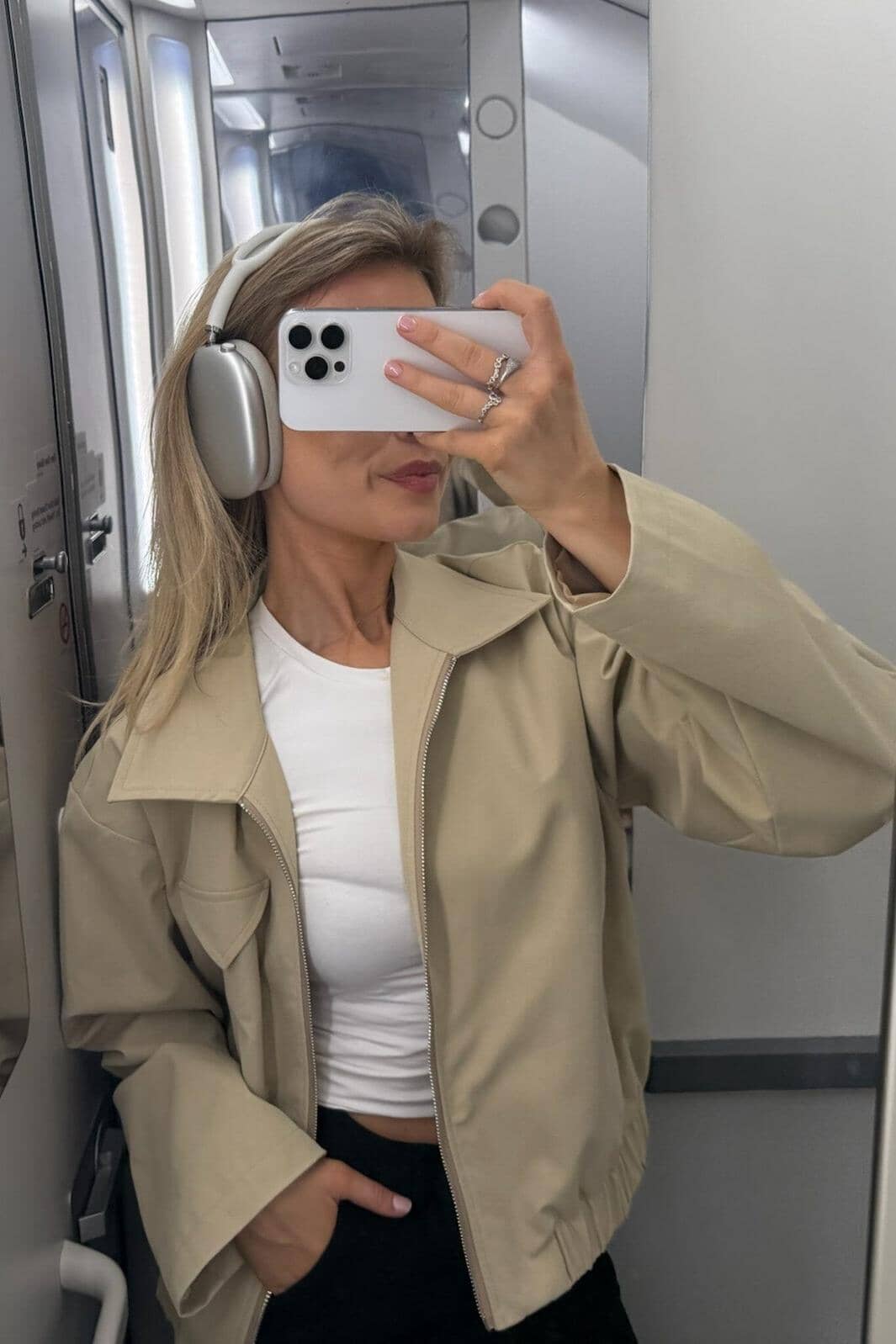 Forudbestilling - BYIC - Sarahic Short Jacket A23725 - Beige Jakker