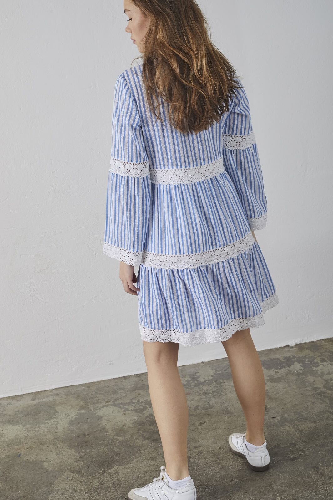 Sisters Point - Alisa-Dr 18580 - 830 - Blue Stripe