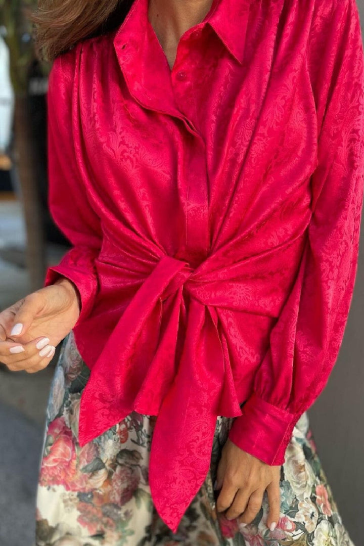 Karmamia - Lee Shirt - Cerise Paisley Jacquard Skjorter