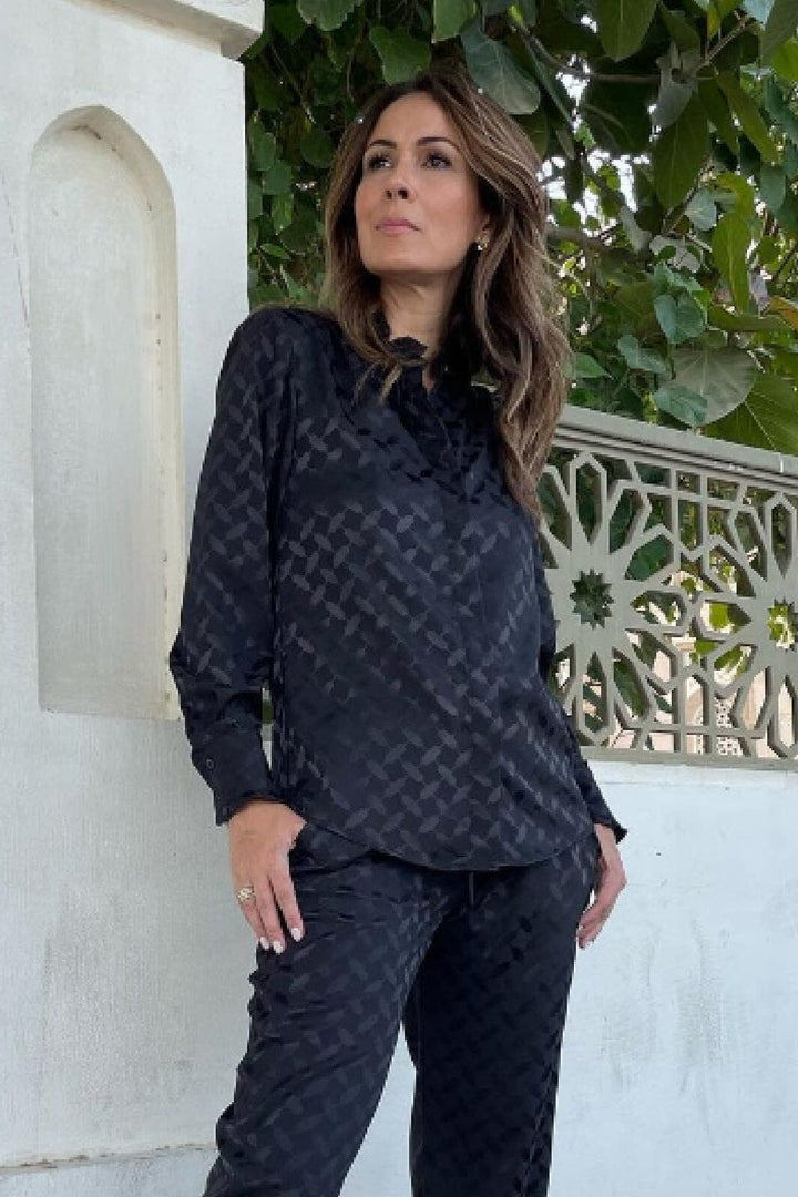 Karmamia - Trinity Shirt - Black Keffiyeh Jacquard Skjorter