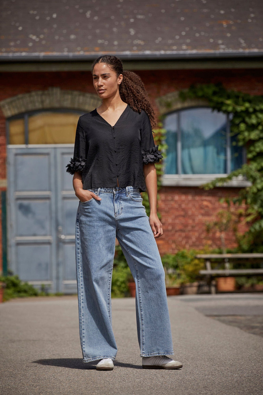 Love & Divine - Love1375 18904 - 000 - Black Skjorter