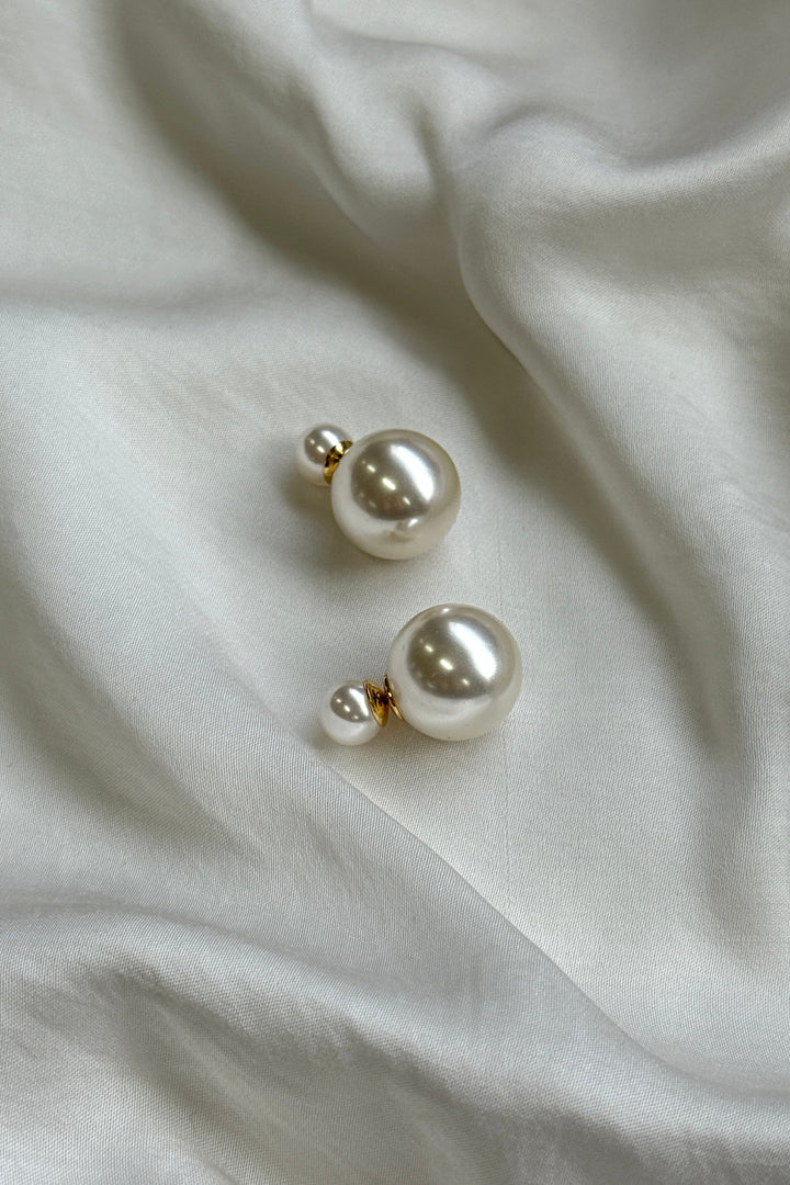 Mellow Moon - Behind Ear Pearl Earring - Forgyldt Øreringe
