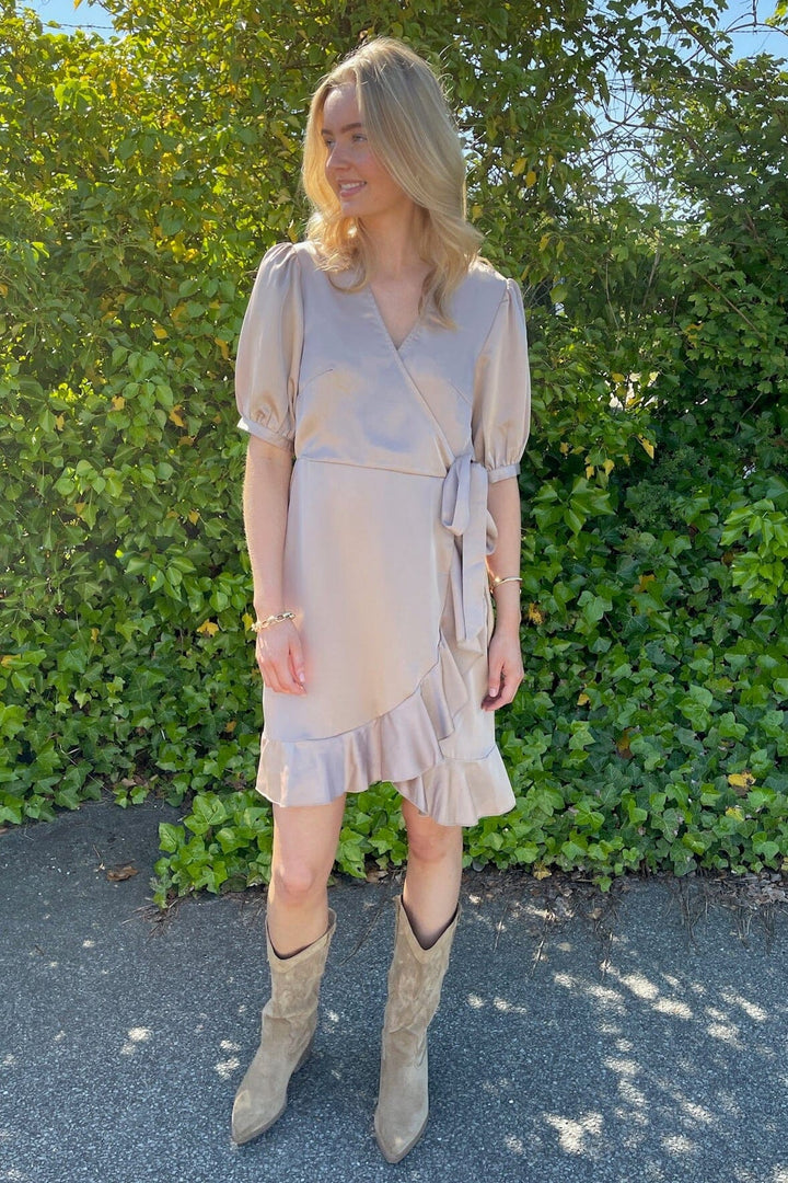 Sisters Point - Givea-Dr 19014 - 117 - Champagne Kjoler