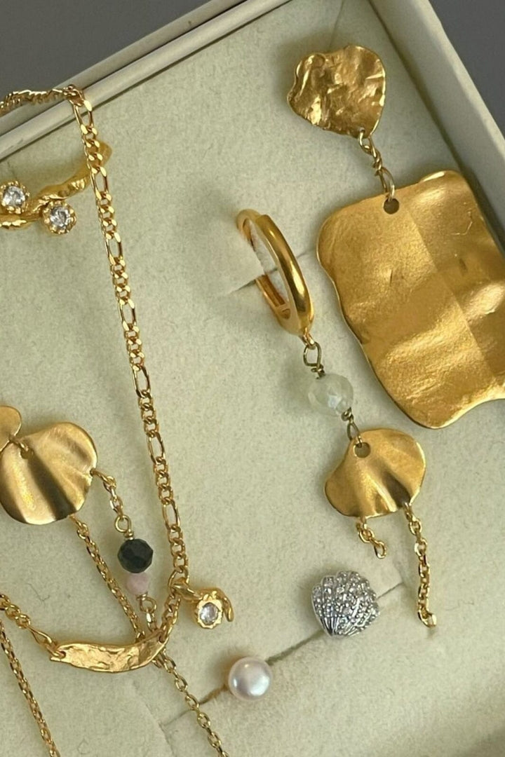 Stine A - Huggie With Clear Sea And Chains - 1316-02-S Øreringe