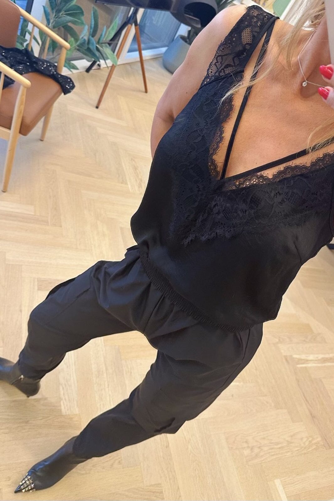 Valentin Studio - String Top - Black Toppe