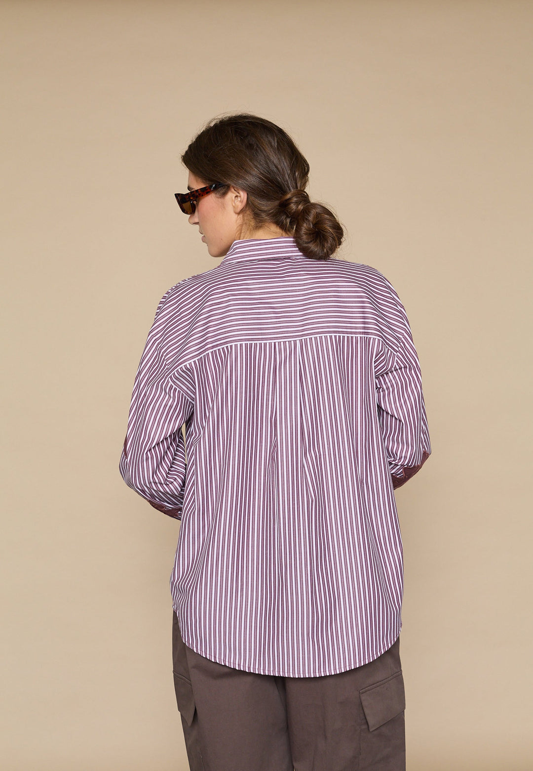 Love & Divine - Love1499 19522 - 812 - Bordeaux Flower