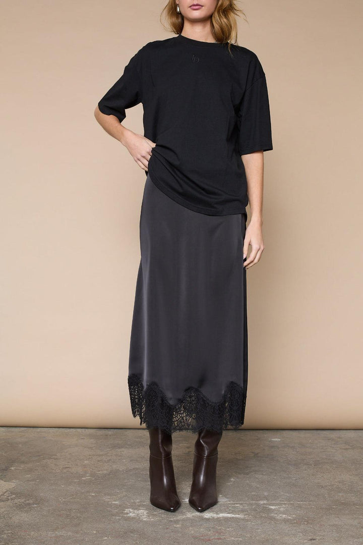 Love & Divine - Love1503 19632 - 000 - Black