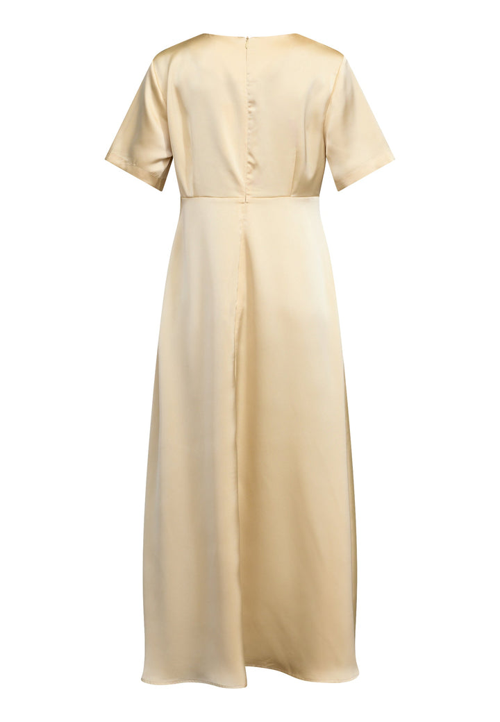 Love & Divine - Love1561 19918 - 656 - Straw