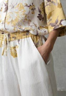 Love & Divine - Love207-44 19857 - 813 - Yellow/Brown Flower