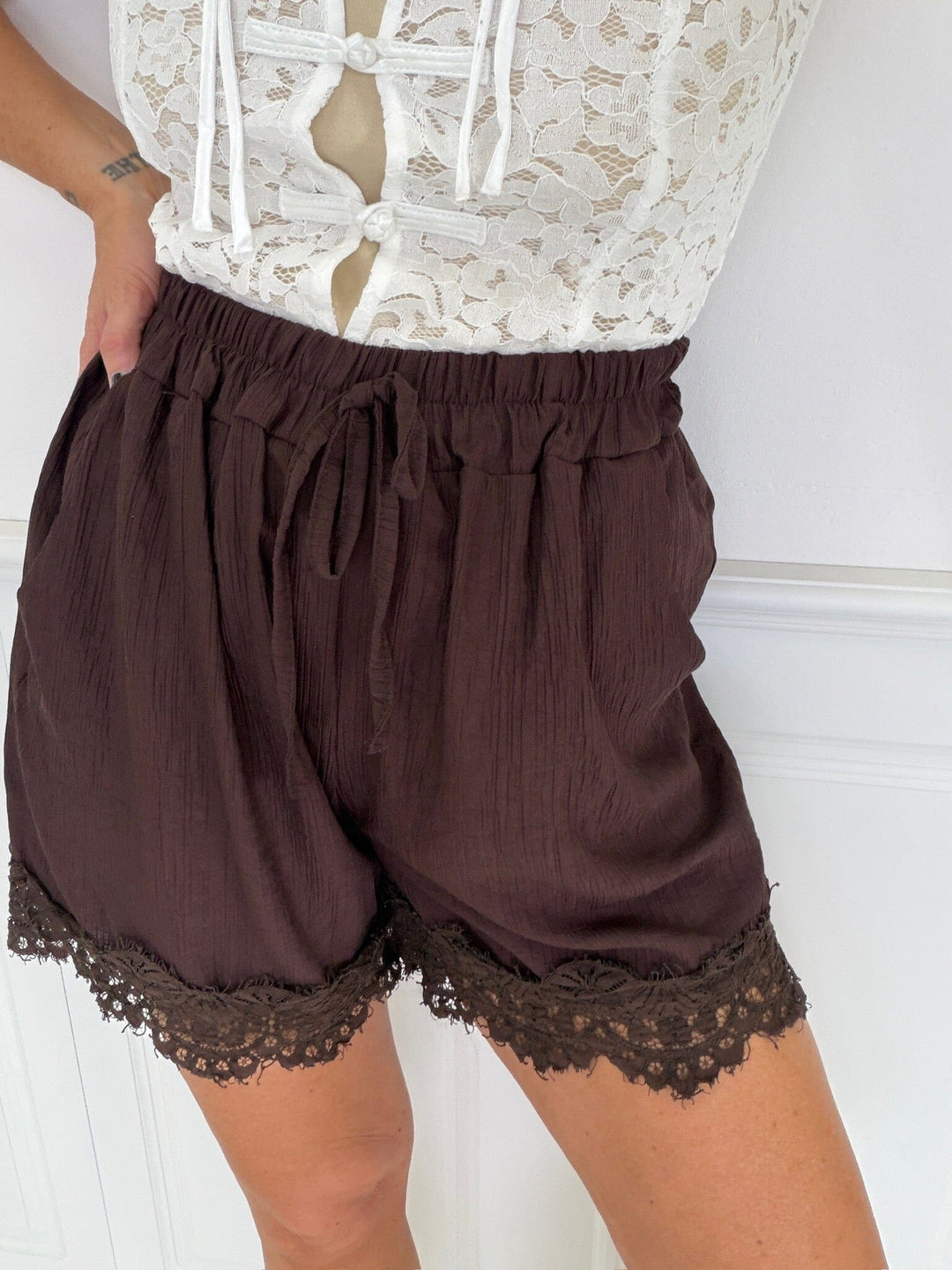 A-Bee - Vanya Shorts - Dark Brown Shorts 