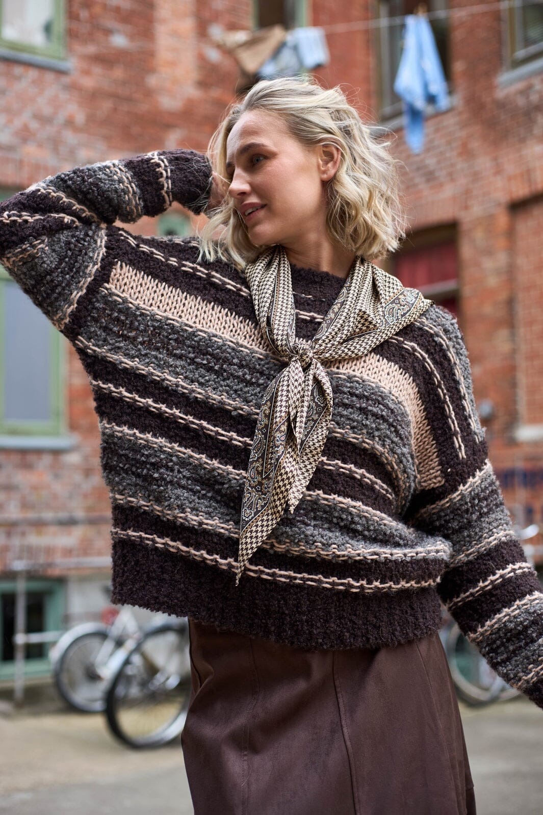 Black Colour - Bchelga Boucle Jumper 1275 - Coffee Stripe