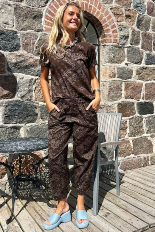 Black Colour - Bczelda S/S T-Shirt 40997 - Shirts - Coffee Paisley T-shirts 