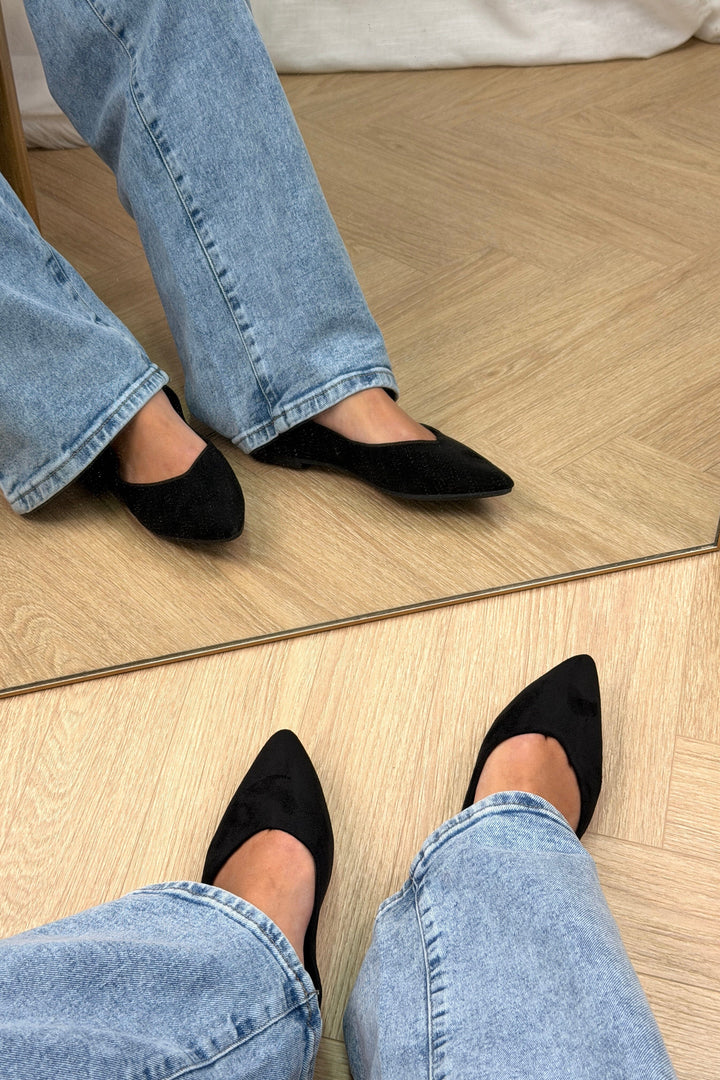 Bloom - Cornflower Ballet Flats - Black Ballerinaer 