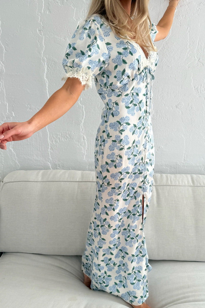 BYIC - Agneteic Long Dress A23810 - Blue Hydrangea Print Kjoler 