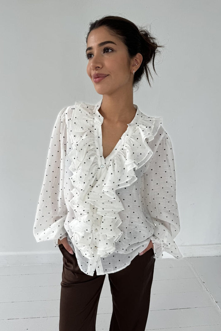 Continue - Frida Dot 14958 - White W Black Dot