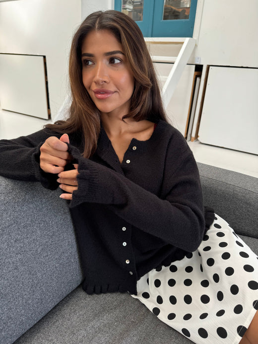 Continue - Sisse Knit 14896 - Black Strikbluser 