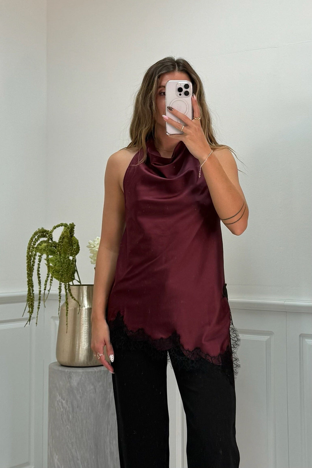 Dear Molly - Halterneck Lace - Bordeaux Toppe 