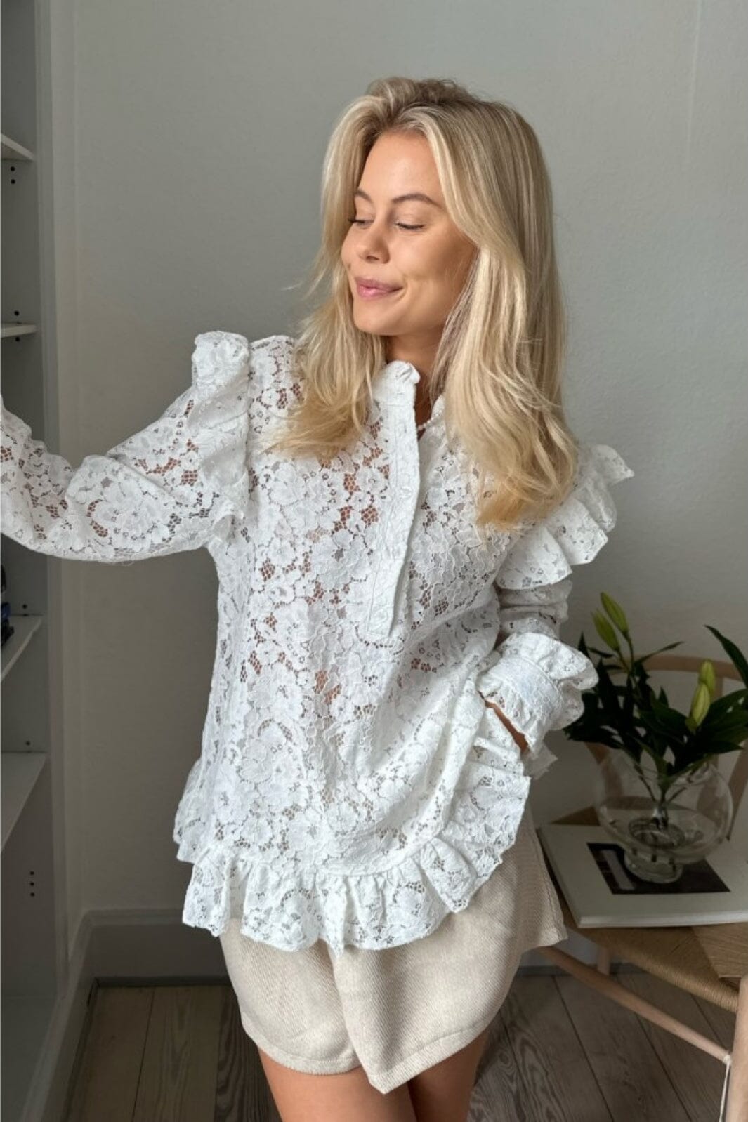 Forudbestilling - BYIC - Nuna Shirt - White Lace Skjorter 