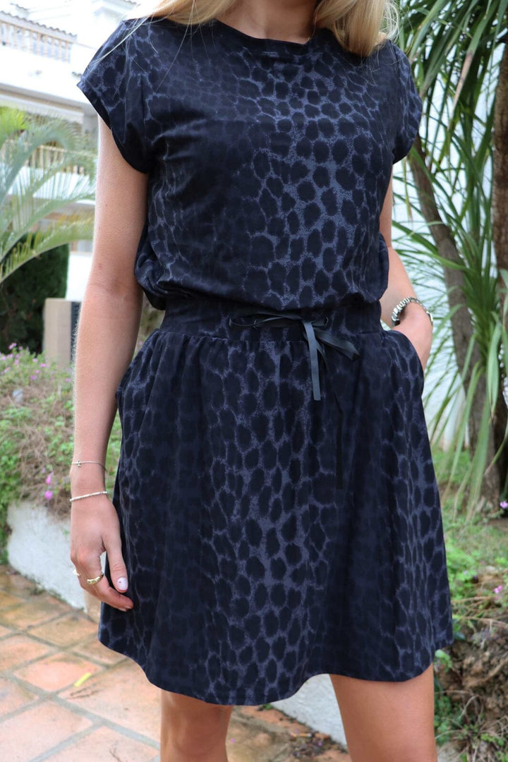 Liberte - Alma-Short-Loose-Skirt 9587 - Dark Grey Leo