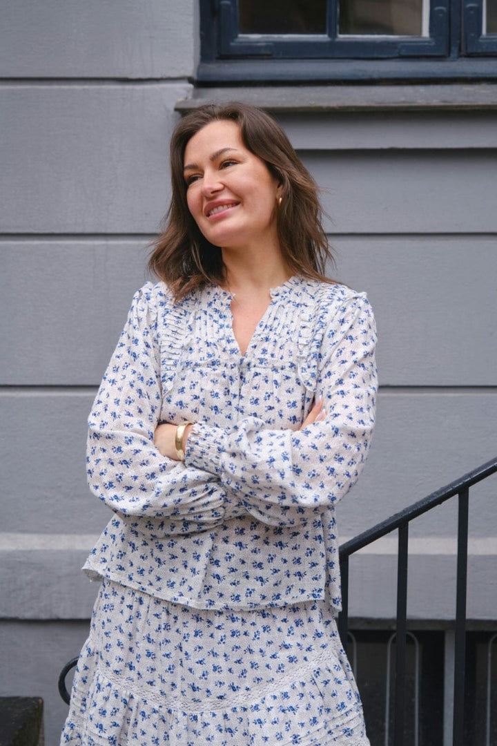 Forudbestilling - Neo Noir - Nipoa Dot Flower Blouse 165284 - 140 - Blue Bluser 