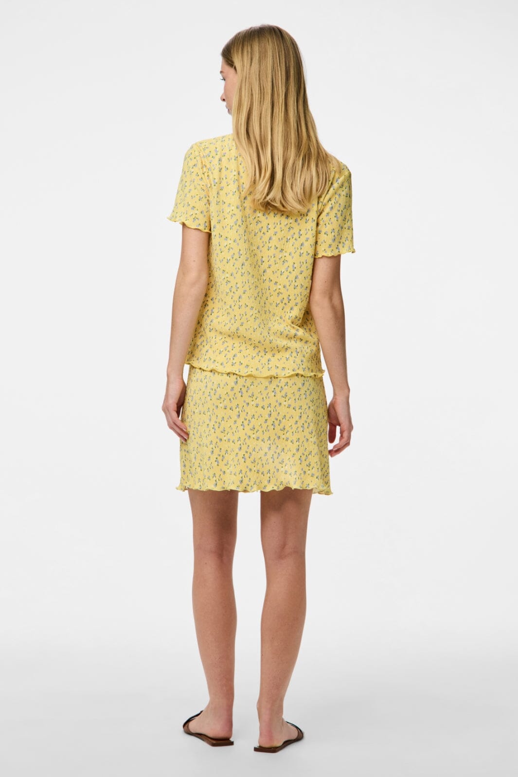 Pieces - Pcflora Short Skirt - 4699153 Pale Banana Small Flower