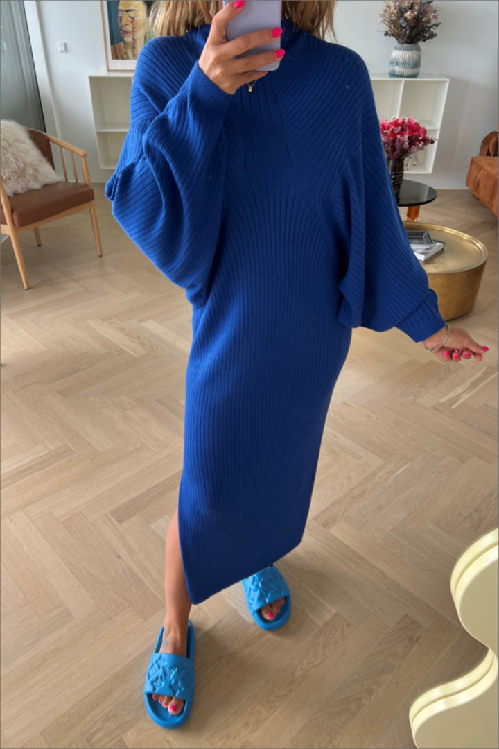 Forudbestilling - Valentin Studio - Cosy Knit Dress - Clear Blue (Midt/slut Juni) Kjoler 
