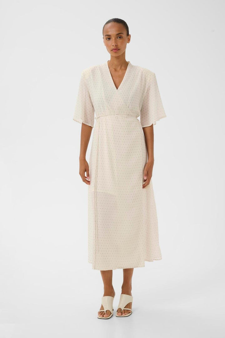 Gestuz - Gzdorah P Wrap Dress 10911150 - 109386 - Birch Dot Kjoler 