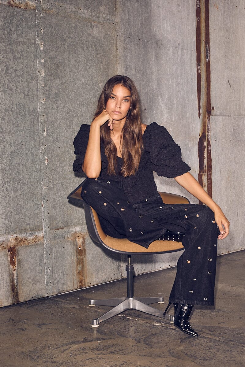 Haute L'Amitié - Eyelet Patch Jeans HL10337 - Black Jeans 