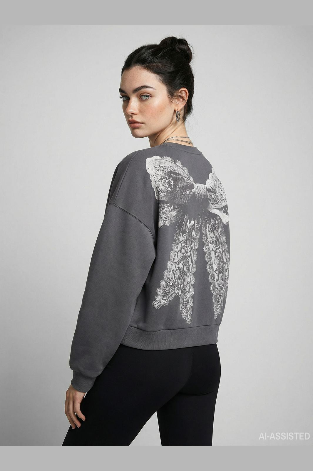 Hypedrop - Hdyumi Cropped Ls Sweat 32000475 - 5130377 - Iron Gate