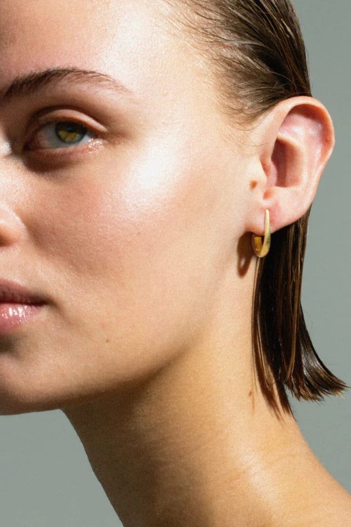 Jane Kønig - Orbis Drop Stud ODS-SS25-G - Forgyldt