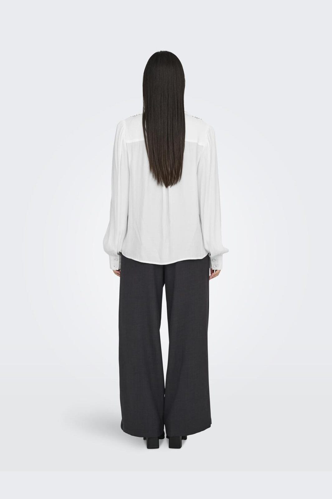 JDY - Jdyamy L/S Frill Shirt - 4746806 Cloud Dancer