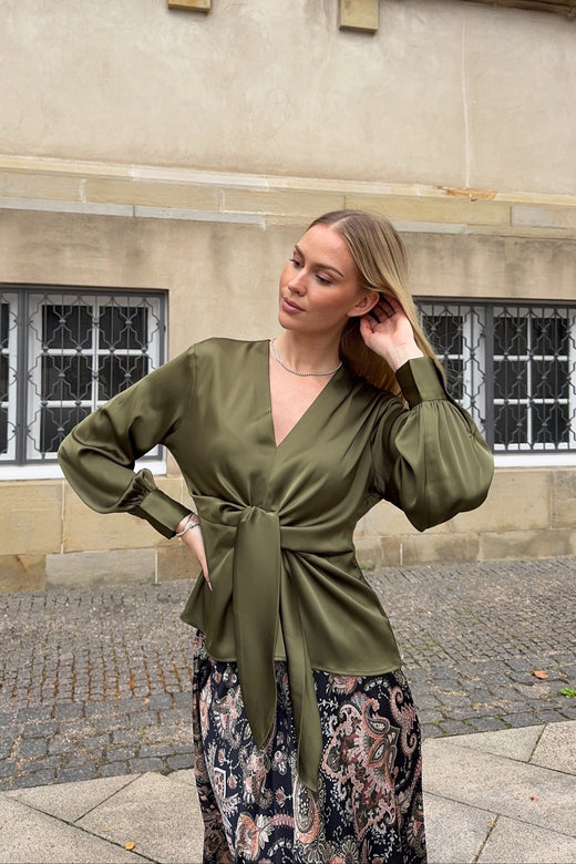 Karmamia - Blair Blouse 2228 - Semi Rich Olive Bluser 