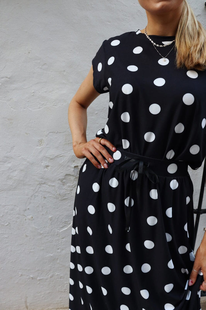 Liberte - Alma-U-Tshirt 9581 - Black Big Dot