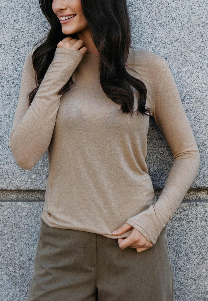 Liberte - Mere Ls Tshirt 22510 - Pale Khaki T-shirts 