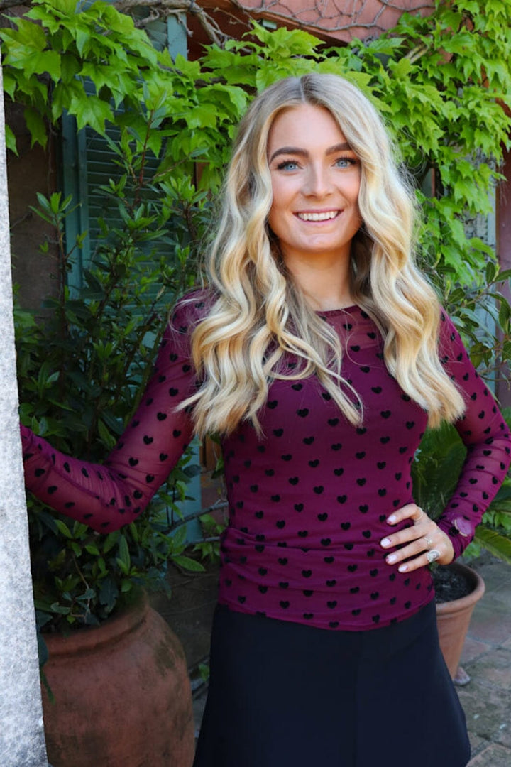 Liberte - Mesh-Ls-Tshirt 22065 - Bordeaux Black Flock Heart Bluser 