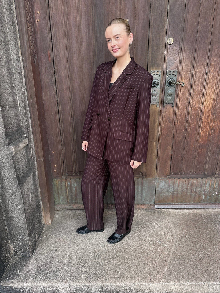 Love & Divine - Love1024-65 20305 - 834 - Brown Pinstripes Bukser 