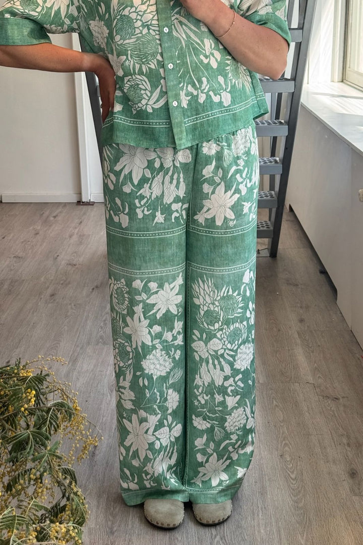Love & Divine - Love1176-4 18752 - 315 - Green Flower Bukser 