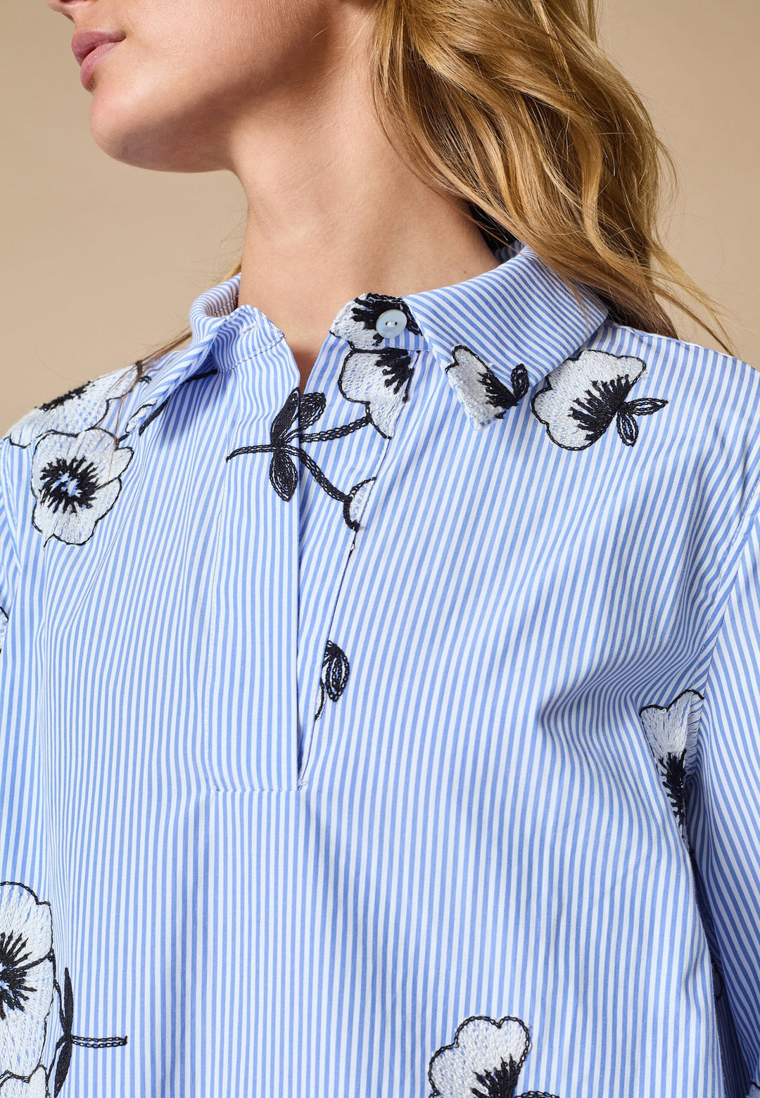 Love & Divine - Love1476 19516 - 812 - Blue Flower Kjoler 