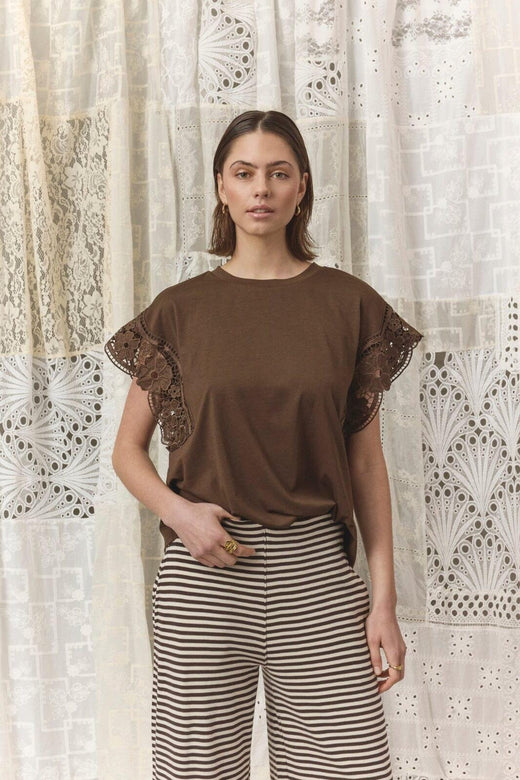 Love & Divine - Love1517 19723 - 222 - D. Chocolate T-shirts 
