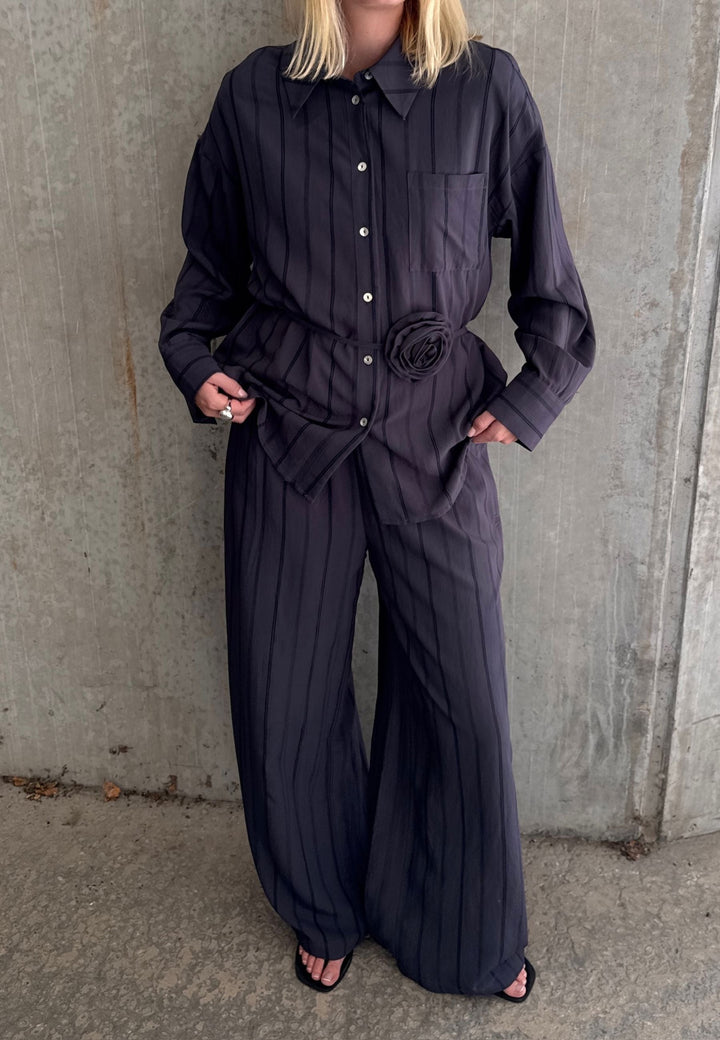 Love & Divine - Love1622 20223 - 053 - Grey Stripes Skjorter 