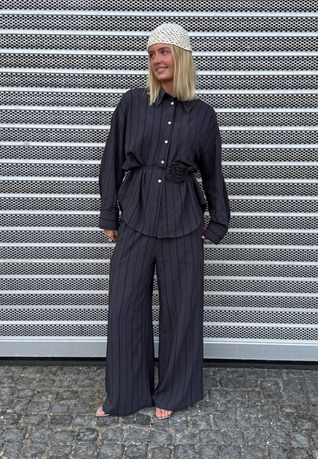 Love & Divine - Love1622 20223 - 053 - Grey Stripes Skjorter 