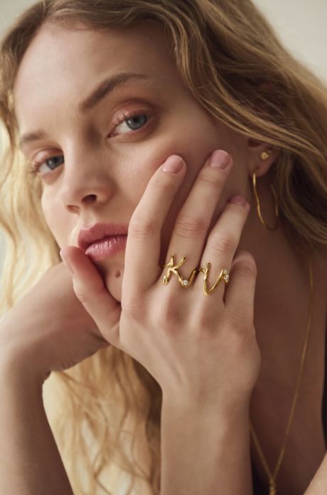 Maanesten - V Alphabet Ring - 4948a Ringe 