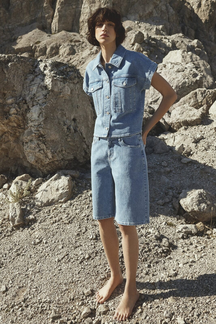 Moss Copenhagen - Mschelida Ada Denim Shorts 19155 - Light Blue Wash Nederdele 