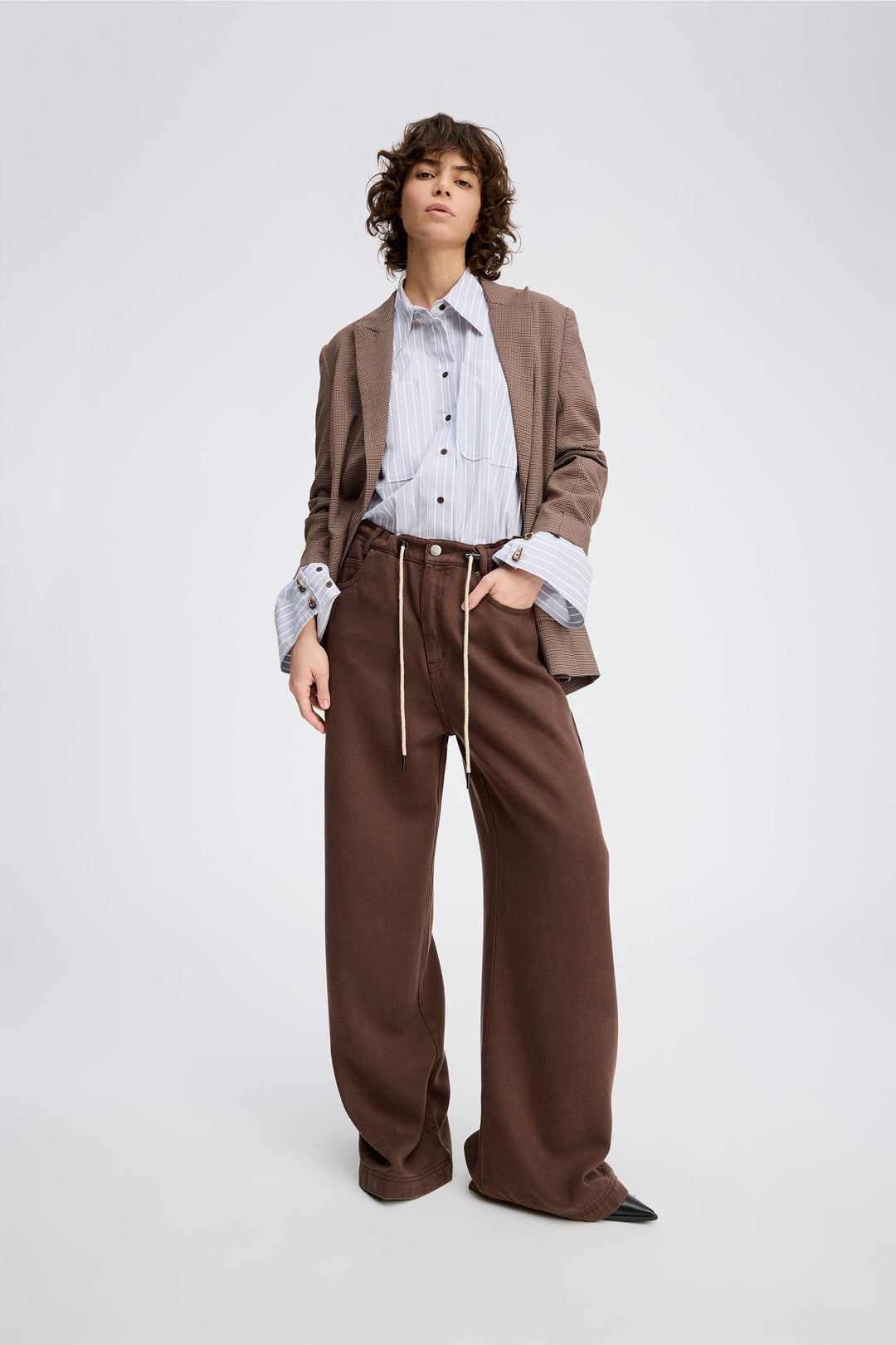 Munthe - Obey 253146025317 - 63 - Mocca Bukser 