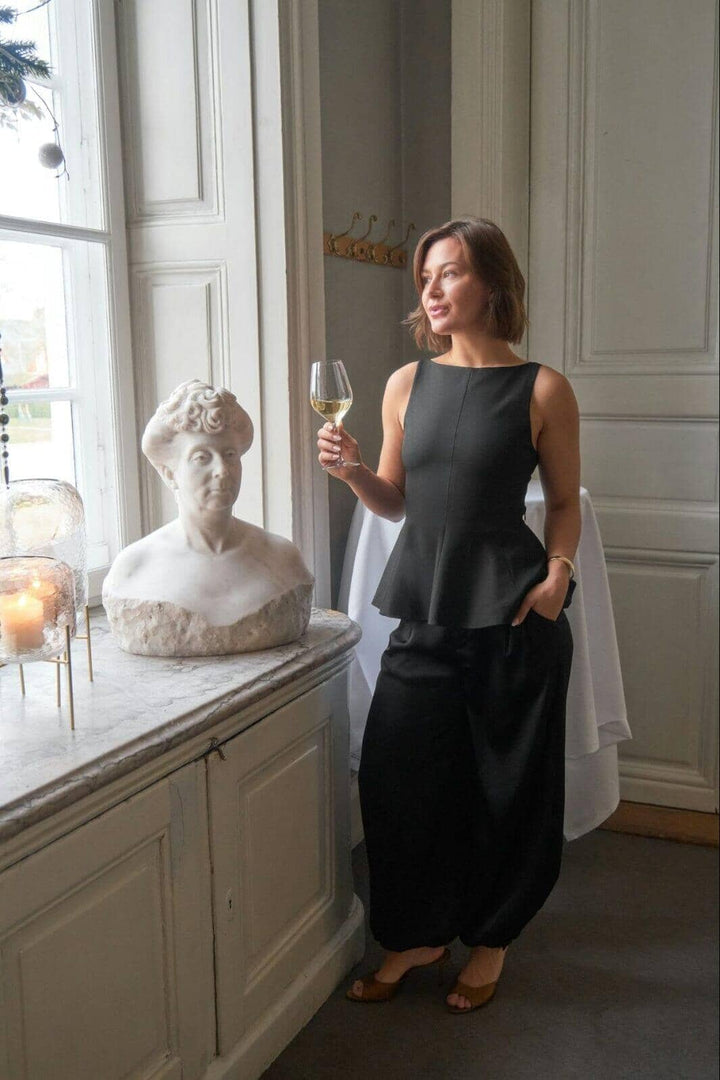 Neo Noir - Agape Structure Tie Top 166980 - 100 - Black Toppe 