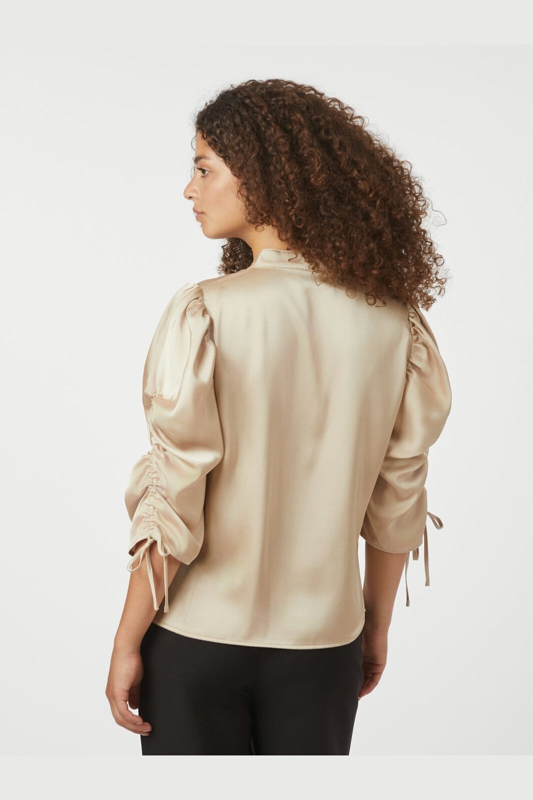 Neo Noir - Alvira Drapy Satin Blouse 166542 - 720 - Champagne