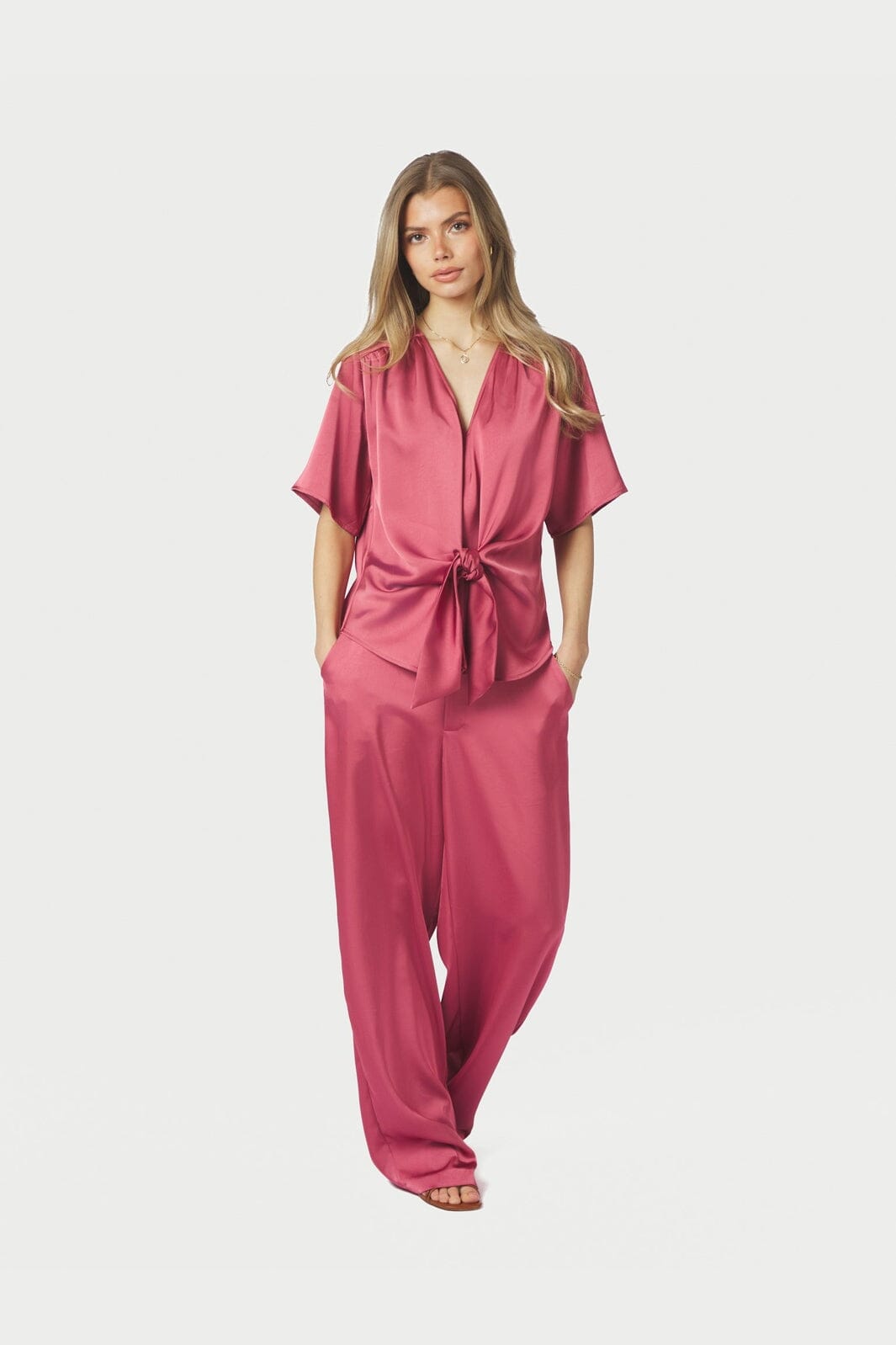 Neo Noir - Casadia Heavy Sateen Blouse 165695 - 430 - Cherry Pink