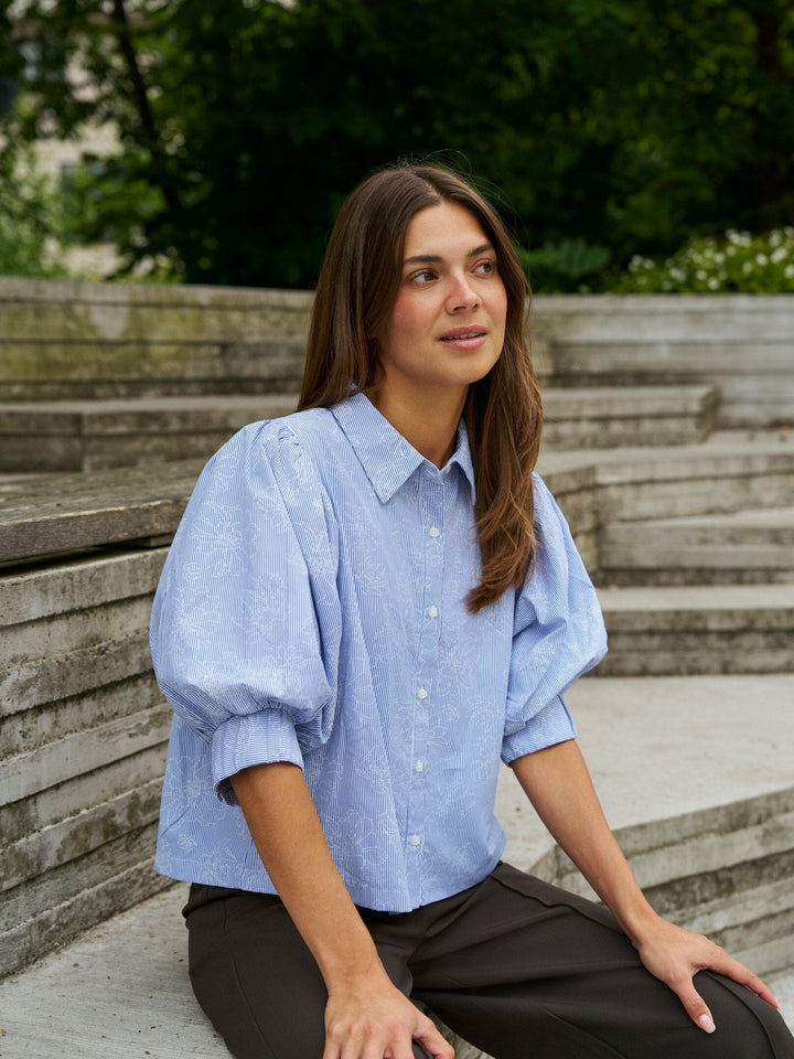 Neo Noir - Etta Flower Stripe Shirt 169706 - 145 - Light Blue Skjorter 
